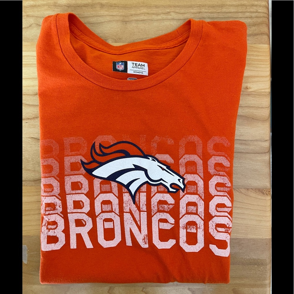 NFL TEAM bronco long sleeve crew neck T-shirt